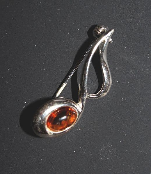 Quaver Amber Brooch - Amber Stone Music Brooch | musical gifts online