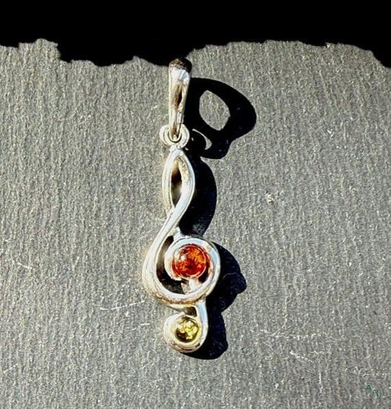 Small Amber Treble Clef Pendant - Silver music jewellery | musical gifts online