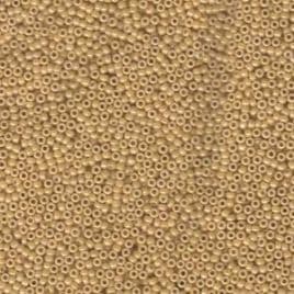 0597 SEED BEADS 15/0 OPAQUE TAN LUSTER