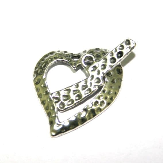 10 x Antique Sliver Hammered Heart Toggle Clasps 19 x 17mm. - F.04 - WA205 - 1411062