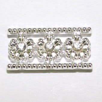 100 x 3 stones Flower Spacers 25mm - S.F10 - WA208 - 2002009