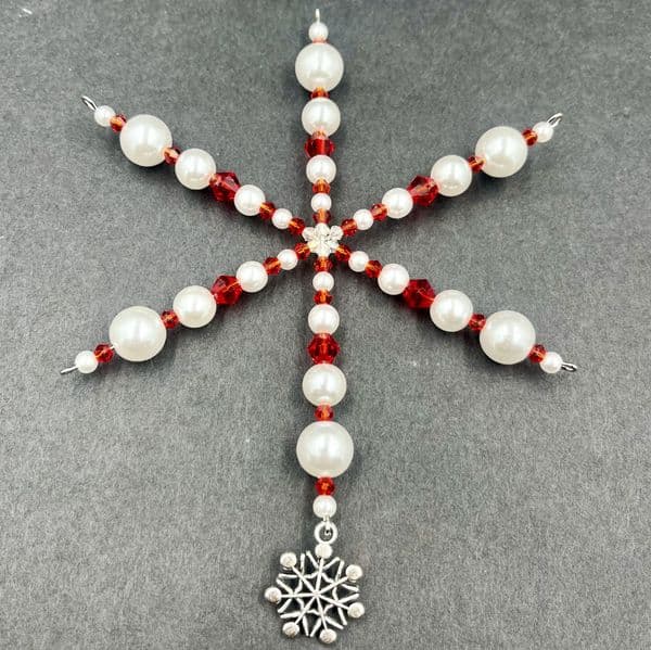 7 x Snowflake kit 0924001 - White pearls and crystal bicones £1.43 each