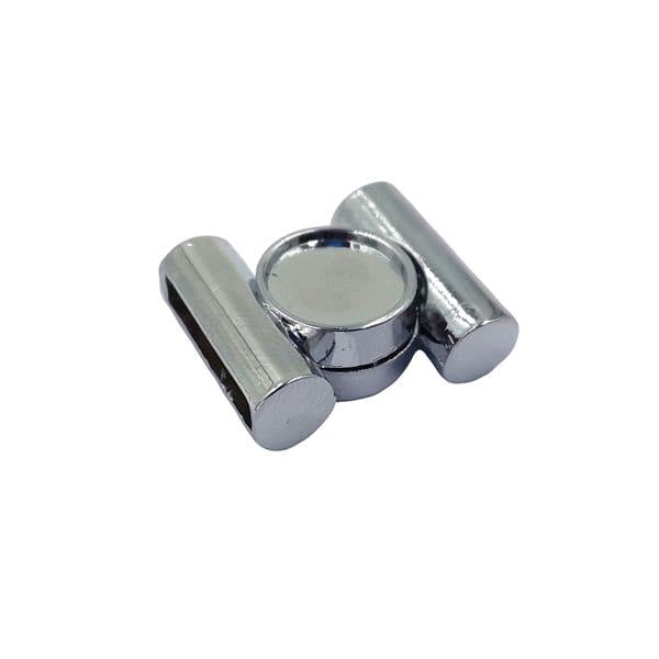 Round centre, and bar clasp