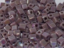 SB0410R SQUARE BEADS 4 MM OPAQUE MAUVE AB (15 grams)
