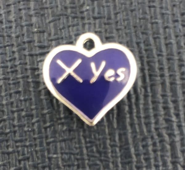 Scottish charm - 3D Heart Yes / Ballot box X Charm - 13mm