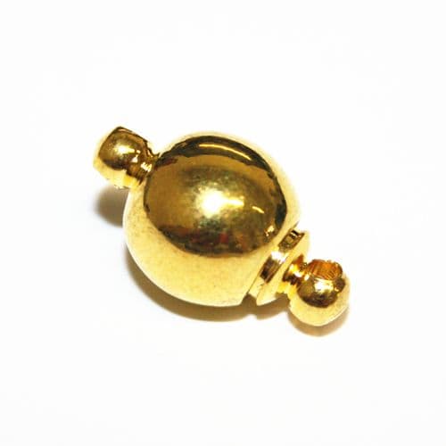 Traditional gold round shape magnetic clasp