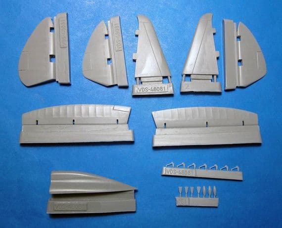 Re.2002 corrected control surfaces and spine