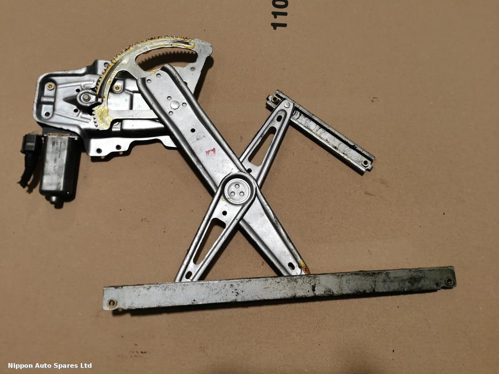 2002 TOYOTA YARIS RF Window Regulator Mk1 (XP10) Regulator Assy