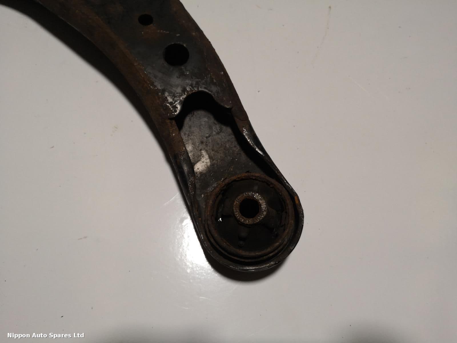 2006 TOYOTA CELICA RF Lower Control Arm RF LOWER CONTROL ARM 65624