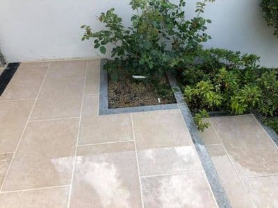 Dijon Sinai Pearl Outdoor Limestone (Honed+Tumbled) 15.50m2 Patio Pack (Price: £34.90/m2 )