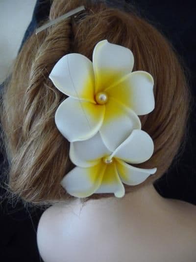 Peigne fleur frangipanier * Kauai perle* blanc