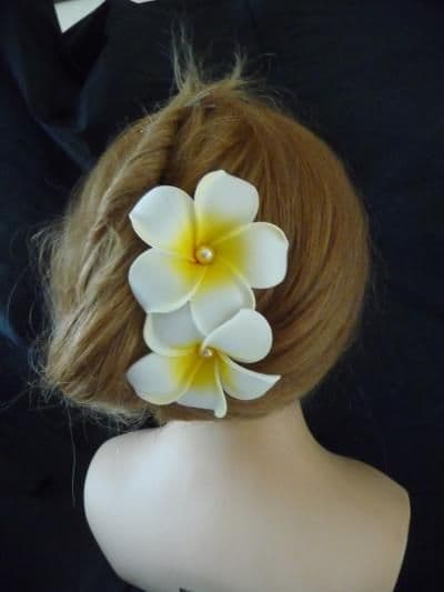 Peigne fleur frangipanier * Kauai perle* blanc