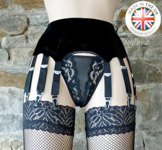 10 Strap Plain Suspender Belt Black