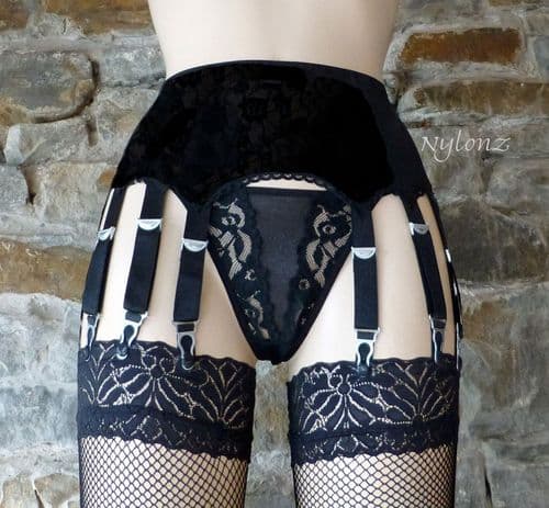 12 Strap Plain Suspender Belt Black