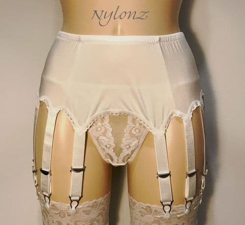 14 Strap Plain Panel Suspender Belt White
