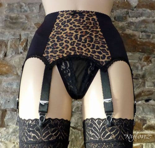 6 Strap Leopard Suspender Belt