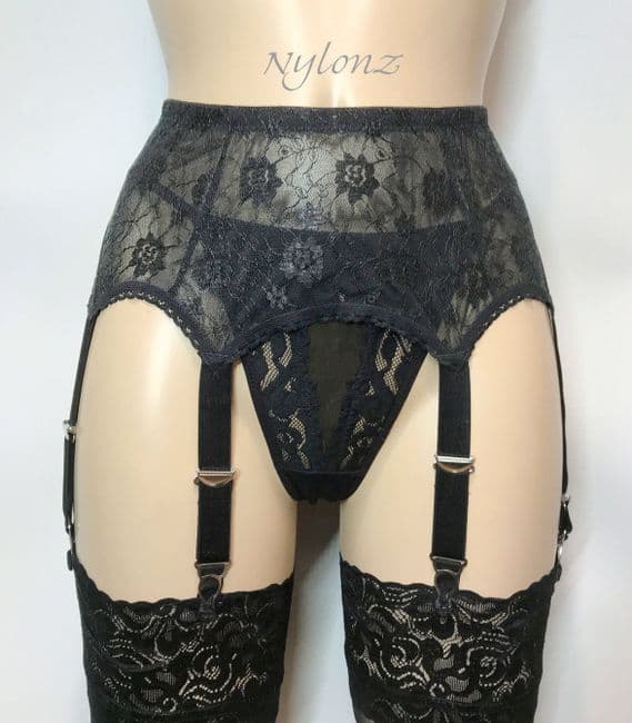 8 Strap All Lace Suspender Belt Black