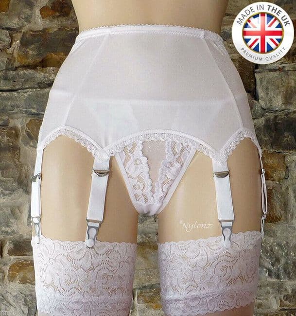 8 Strap Plain Suspender Belt White