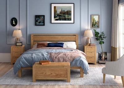 Bedfordshire 5' King Bed Frame