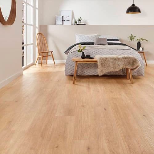 Solid Oak Flooring vs. Engineered Oak: Which Is Right for Your Home?