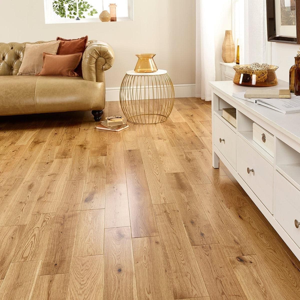 What to Consider Before Buying Oak Flooring for Your Home