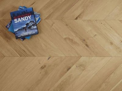 Alnwick Herringbone Oak Flooring 15x120mm Unfinished H1017A