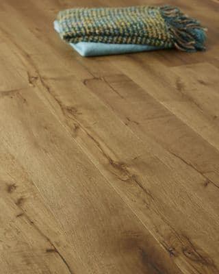 Variante Hayward 220 Wideplank Oak Flooring14x220mm Brushed TT1025
