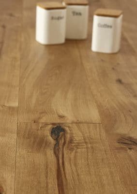 Variante Sparta 220 Wideplank Oak Flooring  14x220mm Brushed TT1030