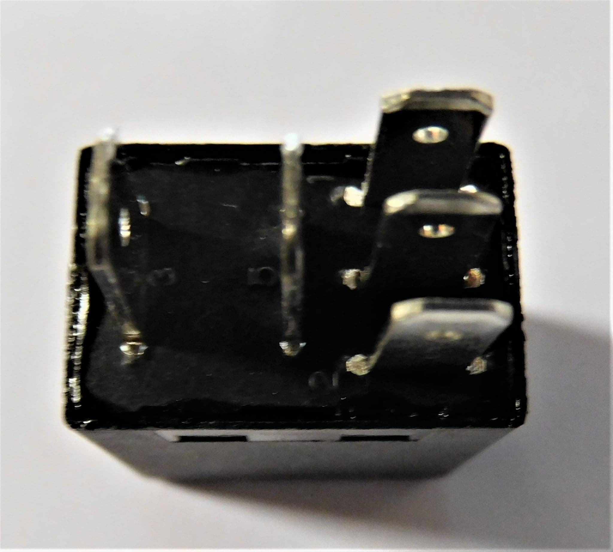 5 Pin automotive type 25Amp 12v MICRO relay ALT/RY2845R/RE229009