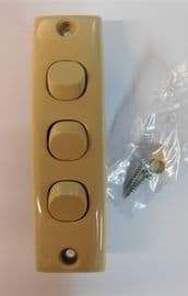 CLIPSAL electrics triple architrave switch