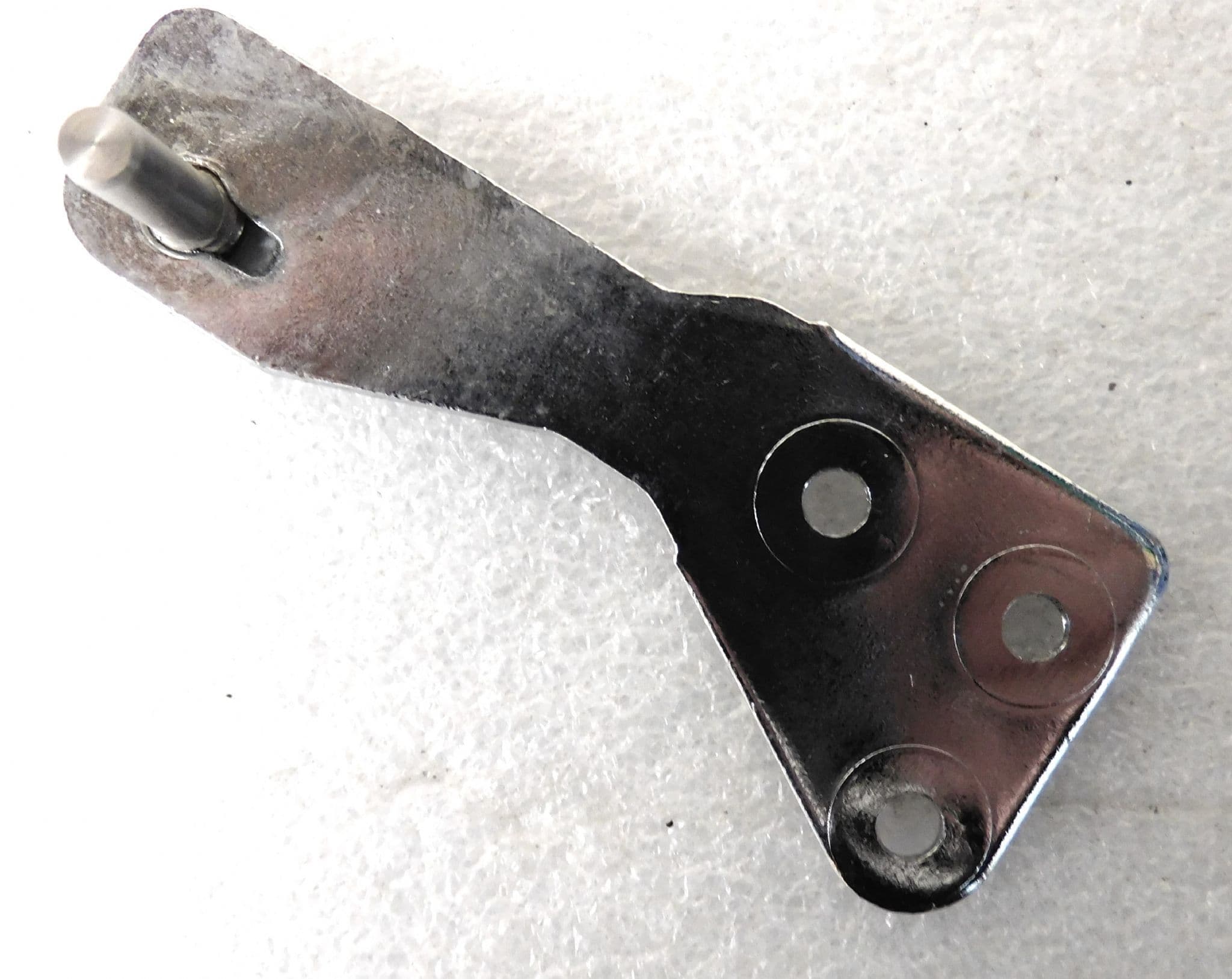 Dometic fridge replacement hinge