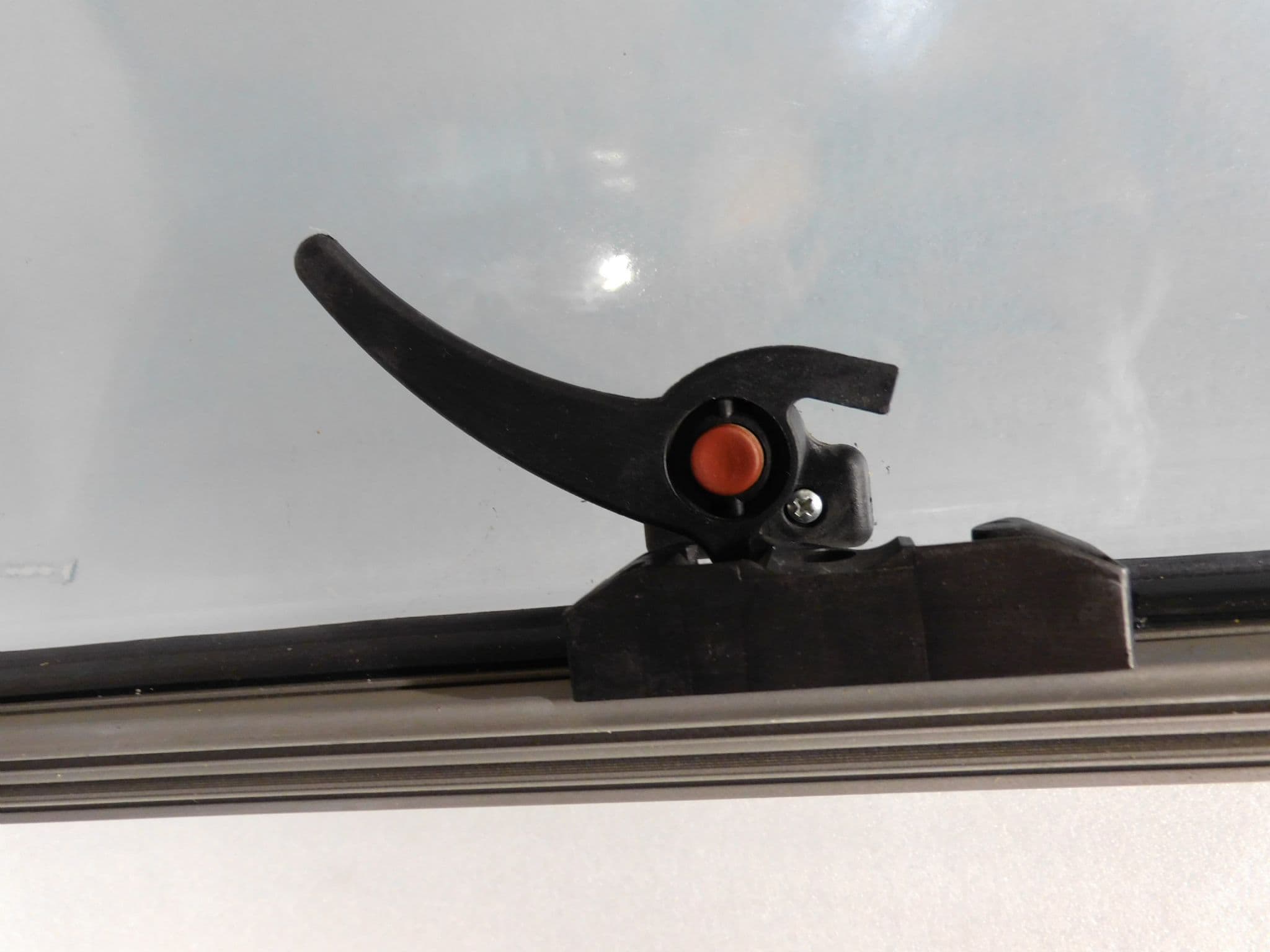 Dometic Luton window push open 1000x300