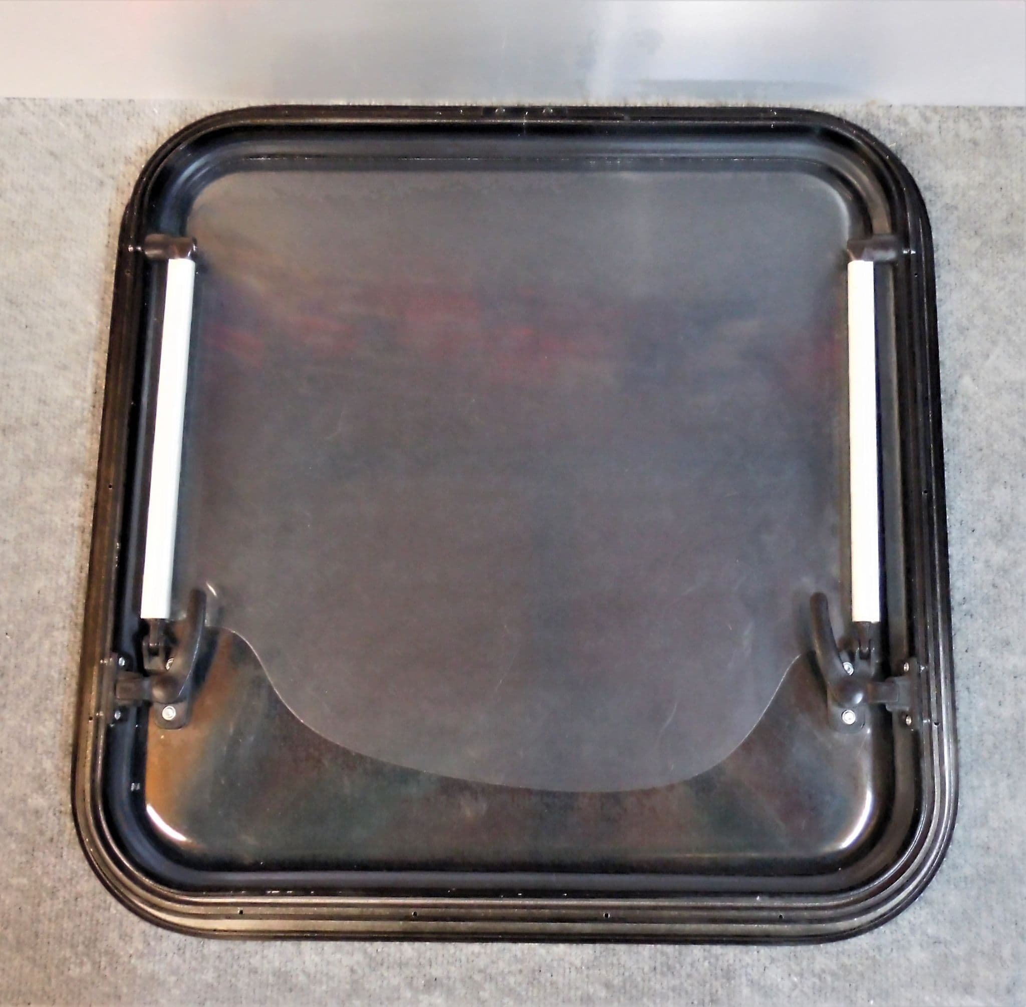 Dometic Motorhome campervan push open window 510 X 510
