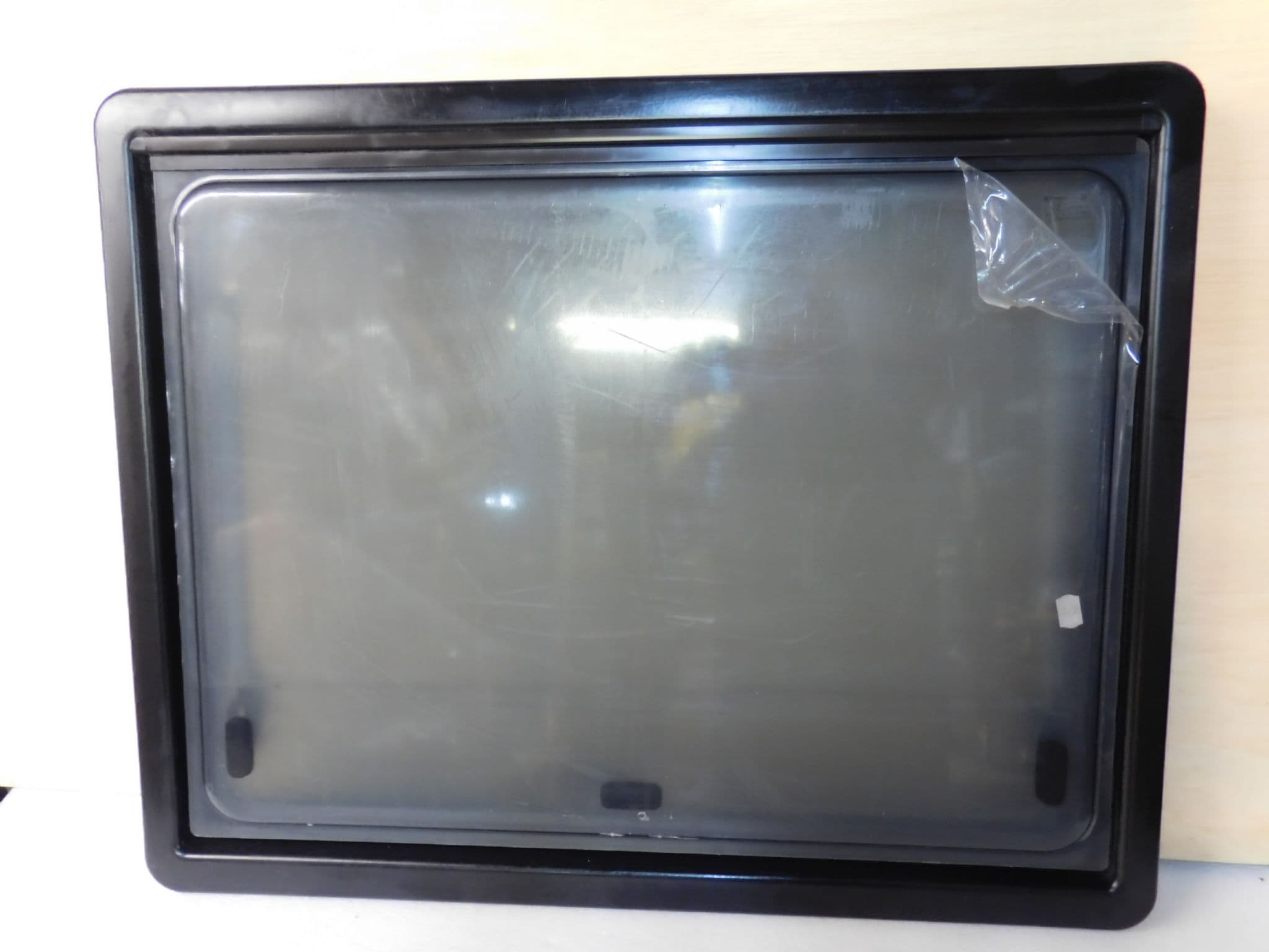 Dometic replacement caravan motorhome window 750x600