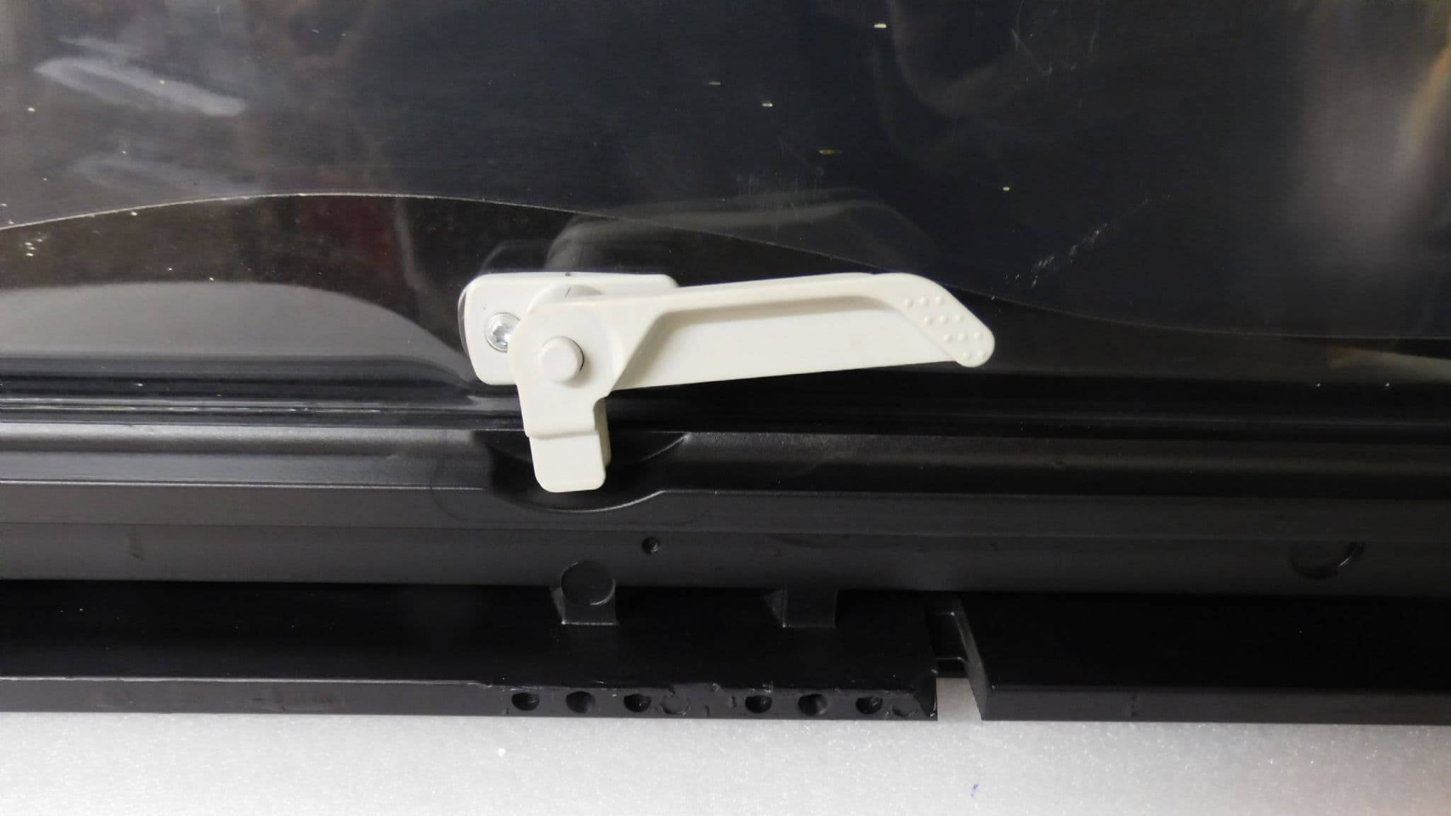 DOMETIC Seitz caravan motorhome window 1000 x 600