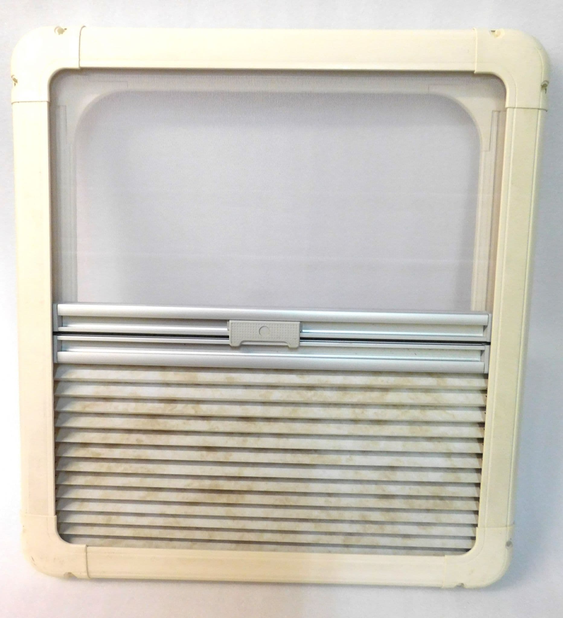 Dometic SEITZ KOPLAST pleated motorhome window blind