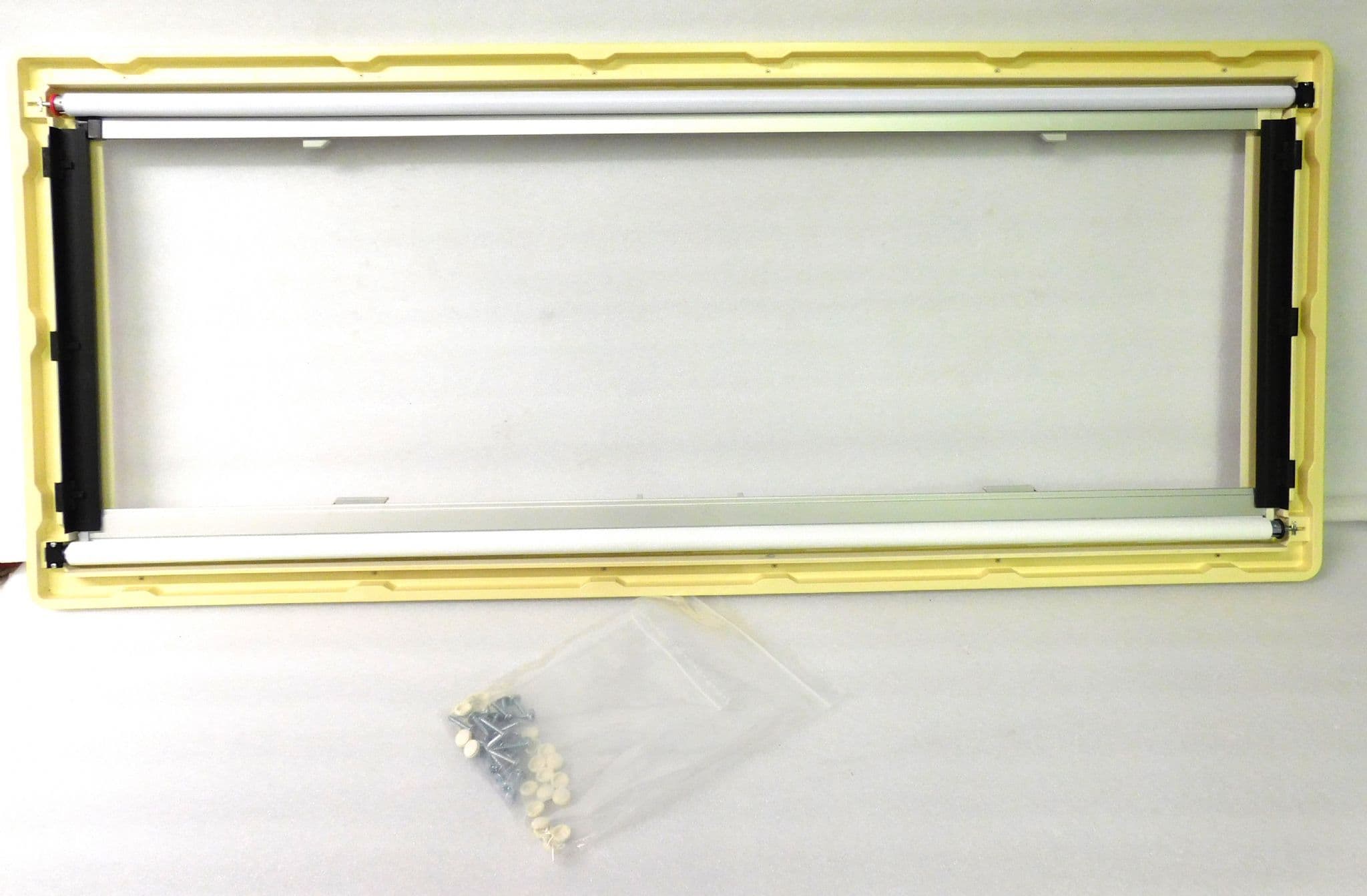 Dometic SEITZ window frame /blind/net S4 1100 x 450
