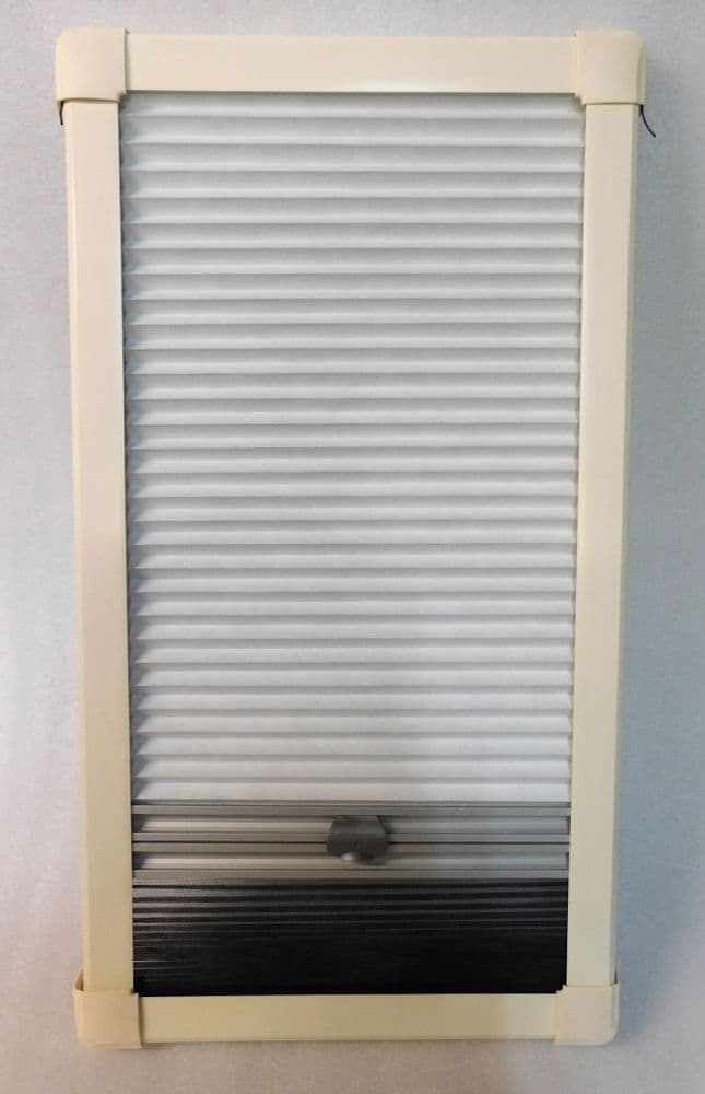 HORREX motorhome window blind flyscreen 410 x 735mm