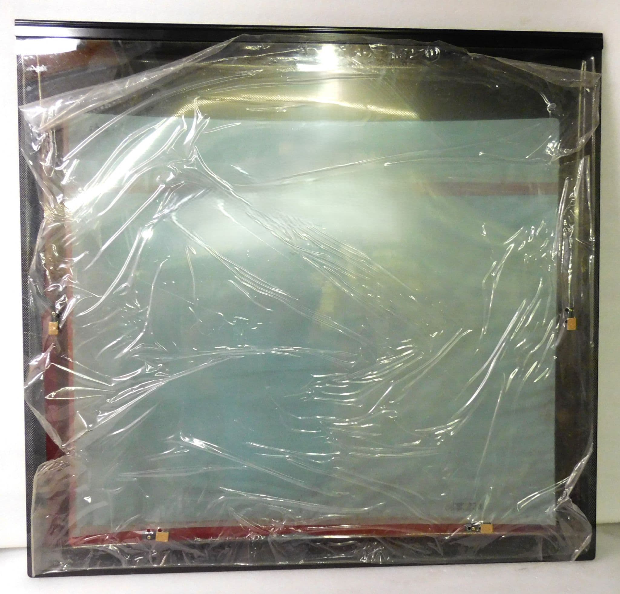 Replacement SWIFT caravan Curved/Bowed centre front window