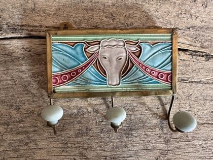 Large Vintage Colonial Tile - Cow