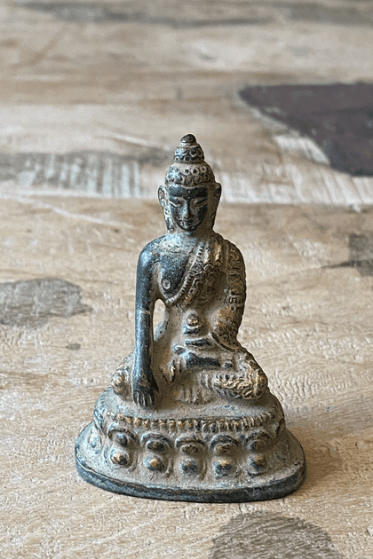 Small bronze buddha