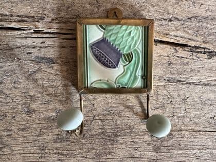 Small Vintage Colonial Tile - Green and Purple Plant