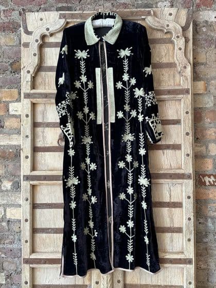 velvet coat in black onyx