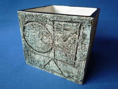 Troika Rough Textured Ware Cube