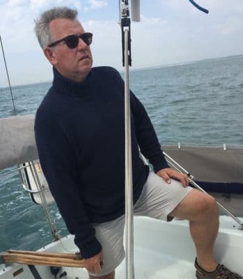 Submariner Sweater- Navy