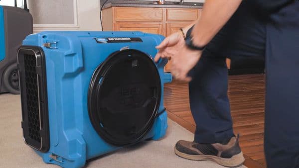 DefendAir HEPA 700 Air Scrubber And Negative Air Machine 240V~50Hz