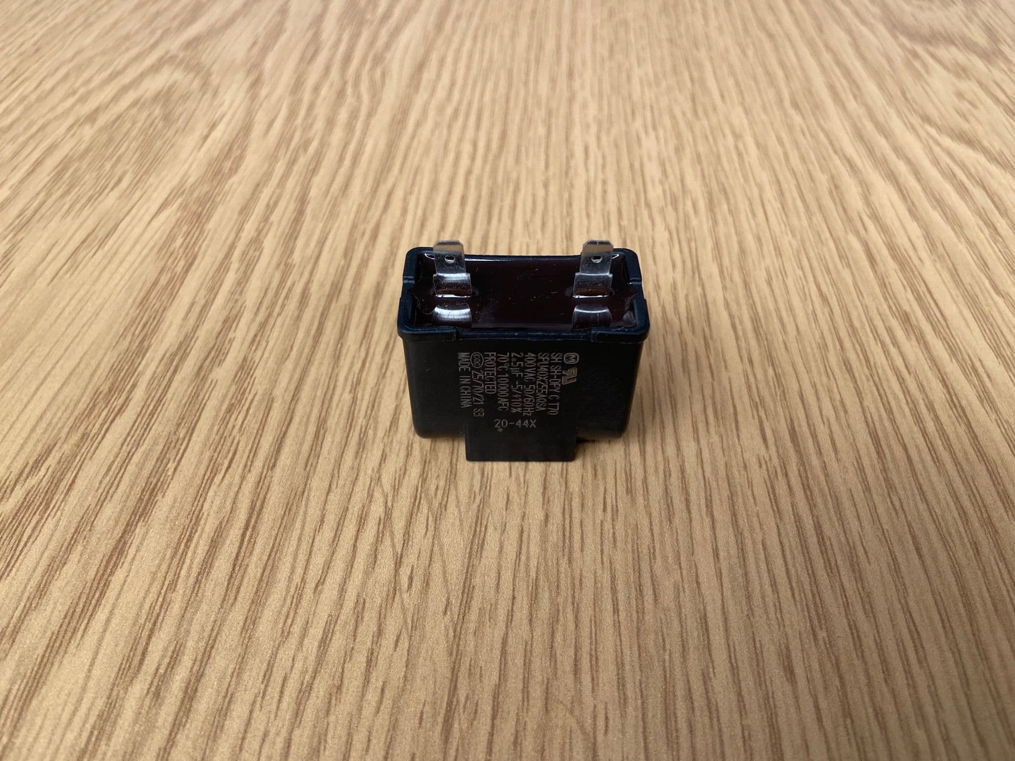 Fujitsu Air Conditioning Spare Part 9900089139 CAPACITOR