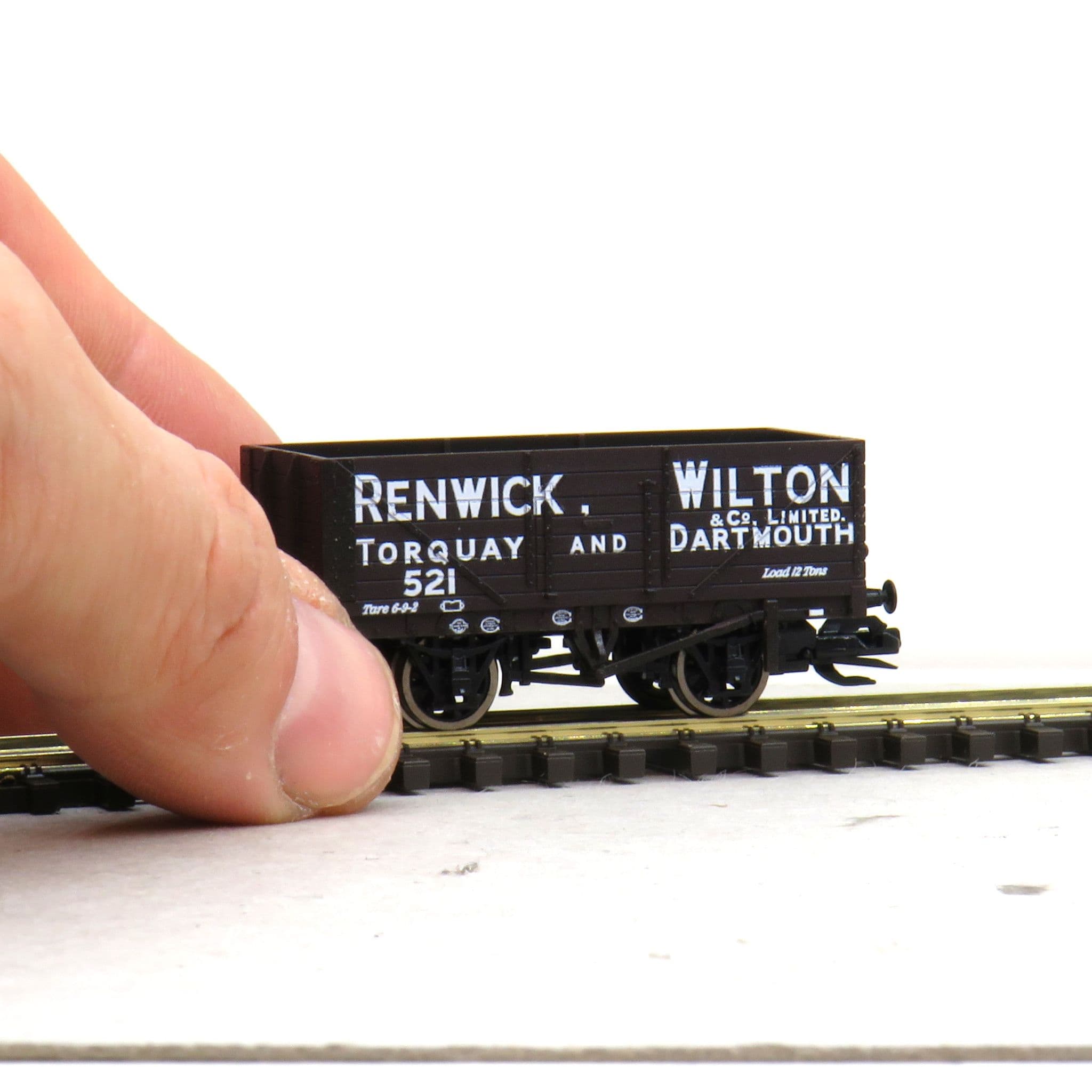 TT:120 Exclusive Renwick, Wilton Mineral Wagon (TTC034) – Produced by PECO for Osborns Models