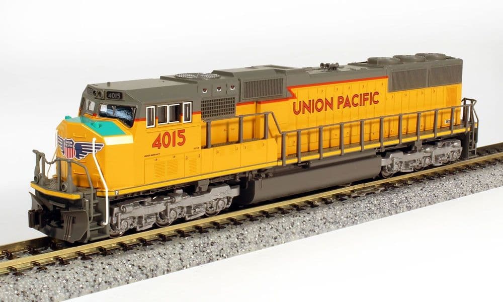 176-4015 Kato USA EMD SD70M Flat Radiator UP