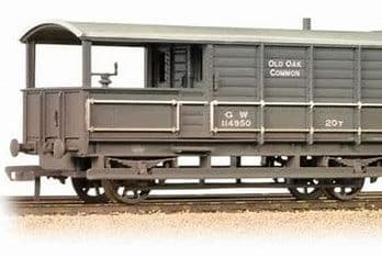 33-310 Bachmann 20T Toad Brake Van Old Oak Common 114950 In GWR Grey  Weathered